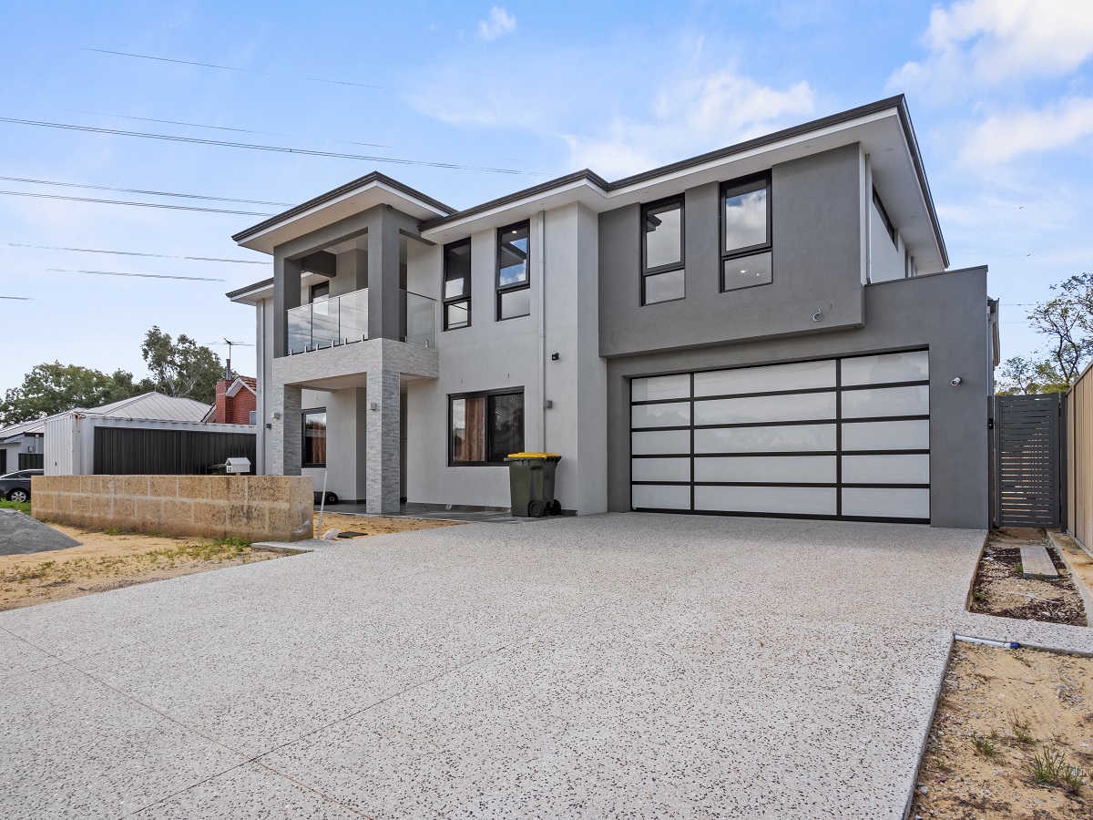 double storey prestige home builder