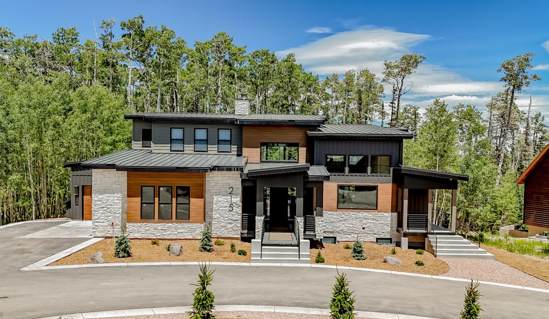 luxury builder with personalised options near me